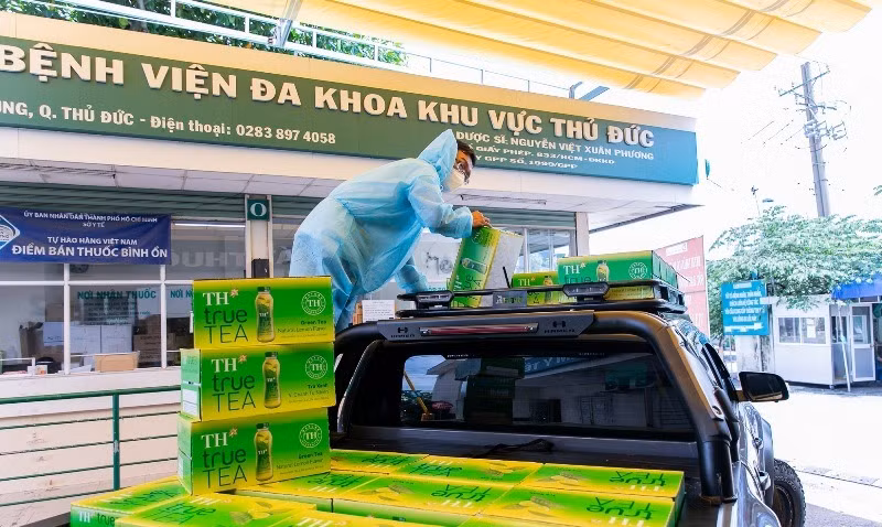 Tập đoàn TH trao tặng ngành y 34 &nbsp;máy thở, chung tay vì sức khỏe cộng đồng -0
