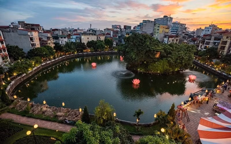 Hồ Văn trong quần thể di tích Văn Miếu – Quốc Tử Giám chuẩn bị được tôn tạo, khôi phục giá trị.