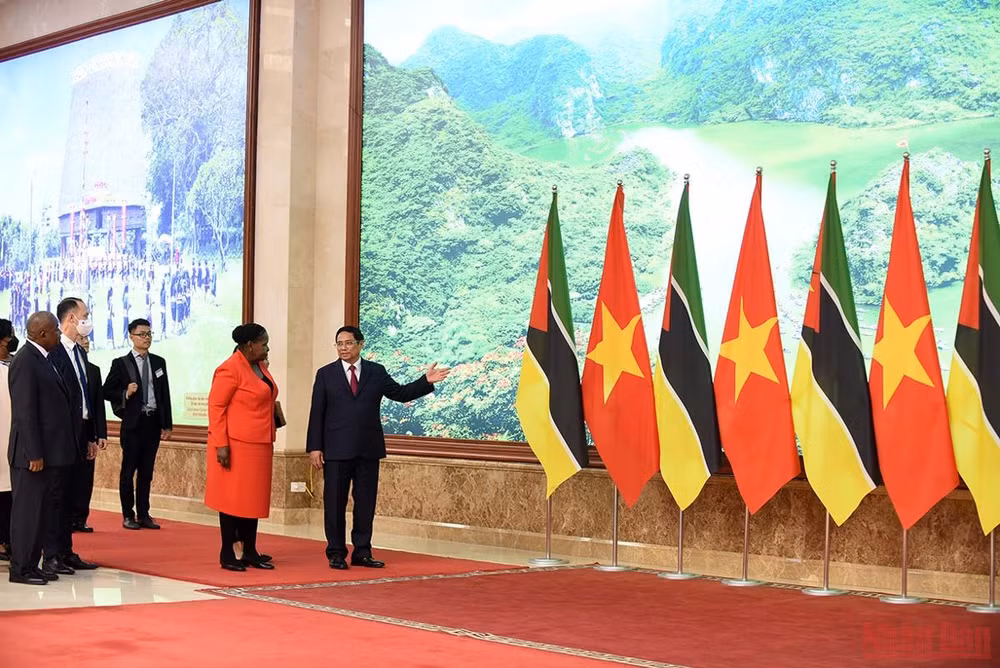 Thủ tướng Phạm Minh Chính tiếp Chủ tịch Quốc hội Cộng hoà Mozambique -0