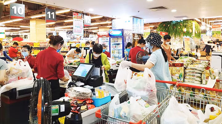Hơn 8.000 điểm cung ứng hàng hóa thiết yếu