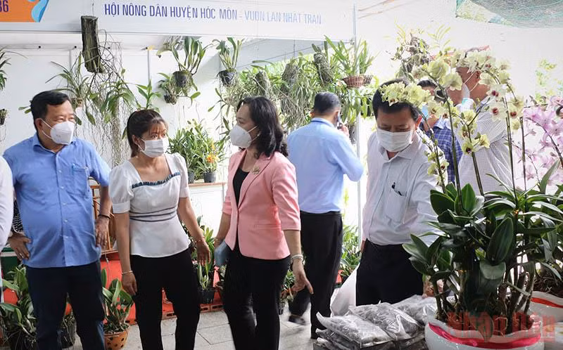 Chợ phiên nông sản huyện Củ Chi năm 2022 thu hút 100 gian hàng đa dạng chủng loại -0