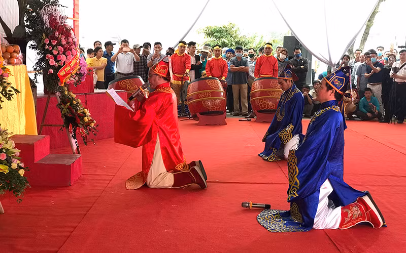 Tế lễ tưởng niệm 451 năm ngày mất Minh Khang Thái Vương Trịnh Kiểm.