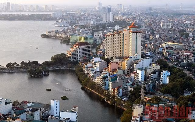 Phát triển công trình xanh sẽ là giải pháp bền vững cho việc giải quyết các vấn đề ô nhiễm môi trường, nâng cao chất lượng cuộc sống người dân đô thị. (Ảnh: Ðăng Khoa)