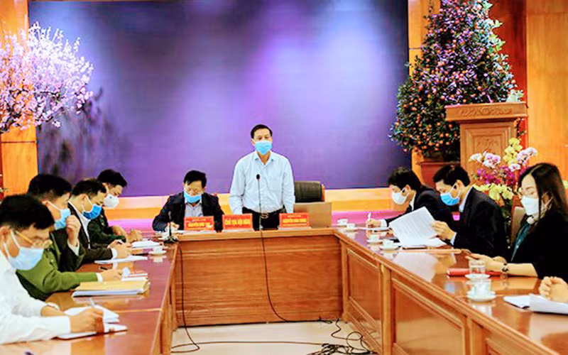 Quang cảnh cuộc họp phòng chống dịch chiều 16-2 của TP Hải Phòng.