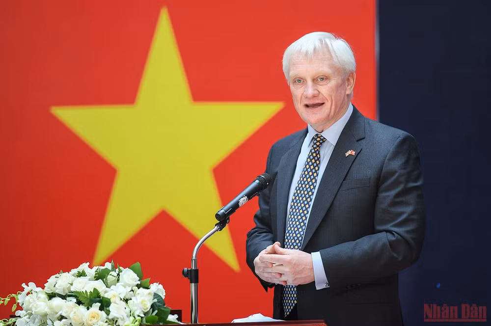Khánh thành trường tiểu học, trung học cơ sở, trung học phổ thông Reigate Grammar Việt Nam -0