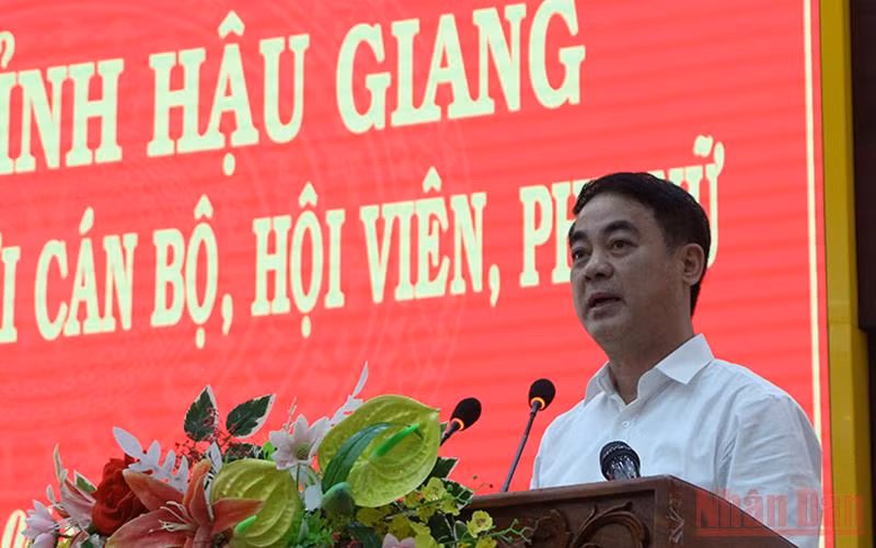 Bí thư Tỉnh ủy Hậu Giang Nghiêm Xuân Thành phát biểu tại buổi đối thoại.