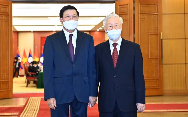 Tổng Bí thư Nguyễn Phú Trọng đón Tổng Bí thư, Chủ tịch nước Lào Thongloun Sisoulith. (Ảnh: ĐĂNG KHOA)