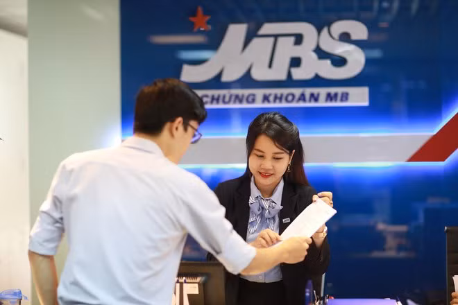 Tuần qua, VSD đã chuyển quyền 90 nghìn cổ phiếu MBS cho các nhà đầu tư. (Ảnh minh họa)