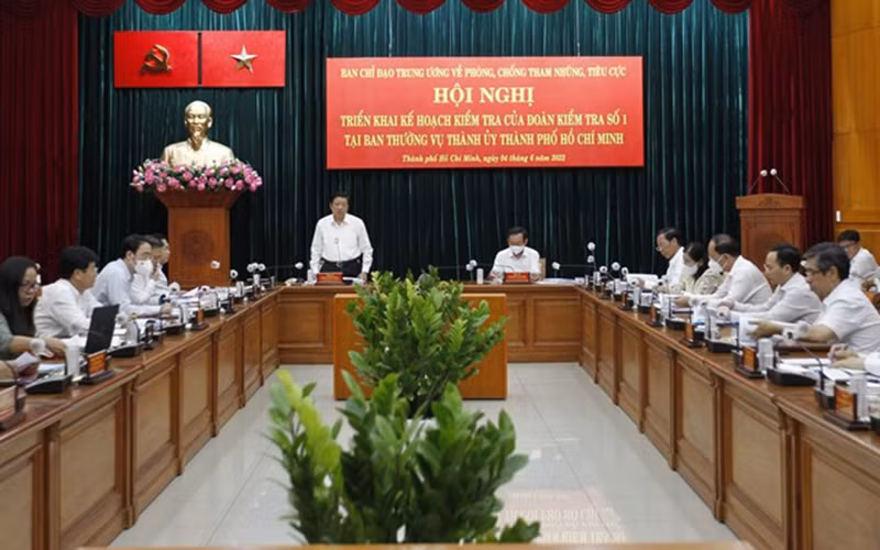 Toàn cảnh buổi làm việc.