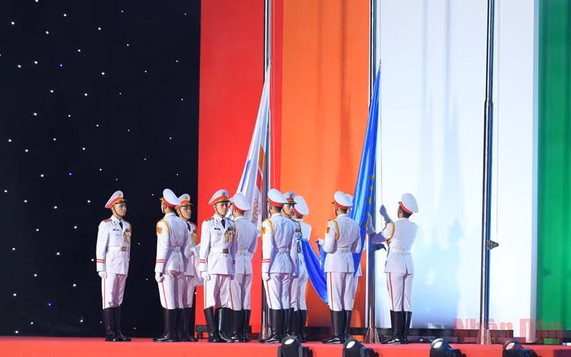 Lễ bế mạc SEA Games 31: Hội tụ để tỏa sáng -1