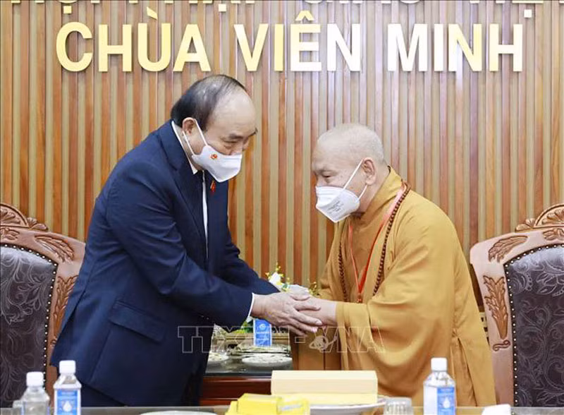Chủ tịch nước Nguyễn Xuân Phúc viếng Đại lão Hòa thượng Thích Phổ Tuệ -0