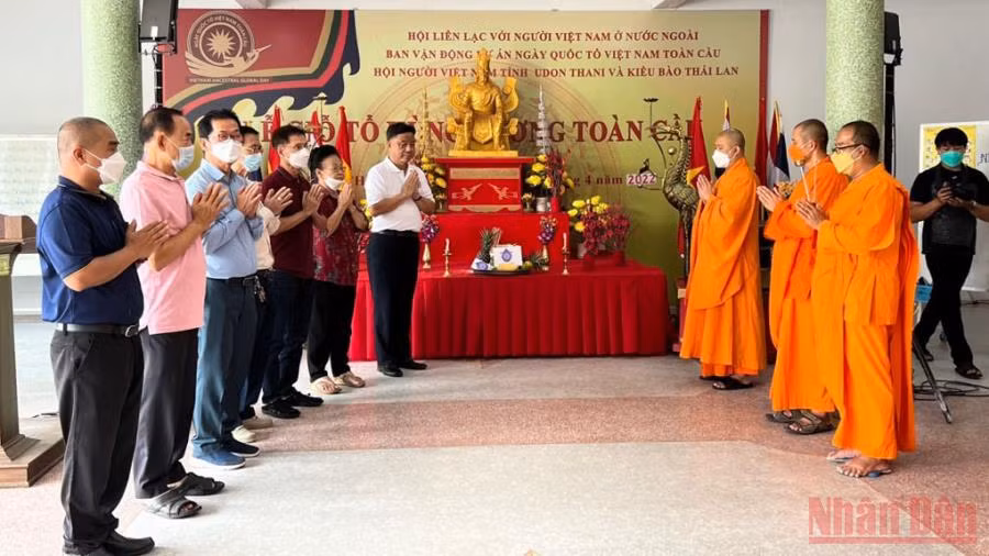 Kiều bào đông bắc Thái Lan tổ chức Giỗ tổ Hùng Vương -0
