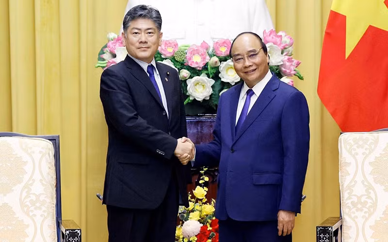 Chủ tịch nước Nguyễn Xuân Phúc tiếp ông Furukawa Yoshihisa, Bộ trưởng Tư pháp Nhật Bản. (Ảnh: TTXVN)