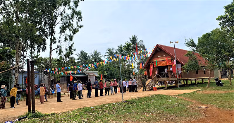 Đồng bào các dân tộc Đắk Lắk nô nức trong Ngày hội non sông -0