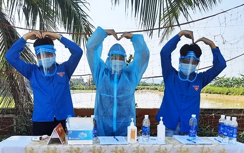 Màu áo xanh tình nguyện trong “Ngày hội non sông” -0
