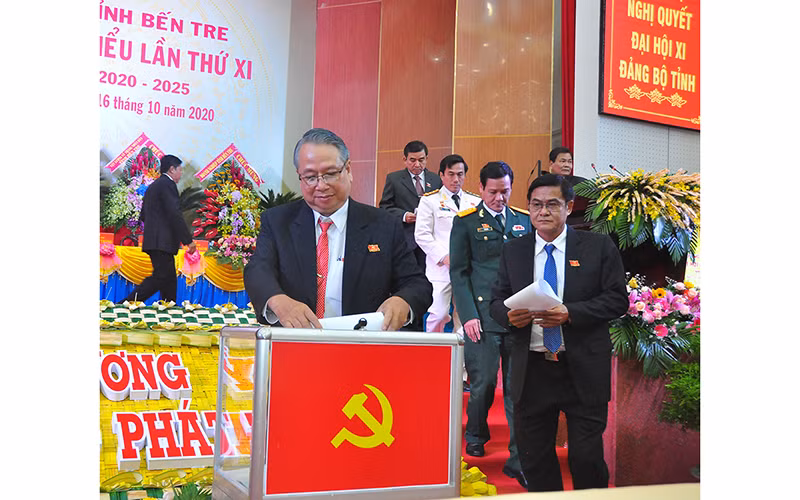 Đồng chí Phan Văn Mãi tái đắc cử Bí thư Tỉnh ủy Bến Tre -0
