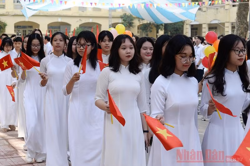 Học sinh THPT (Ảnh minh hoạ: THUỶ NGUYÊN)