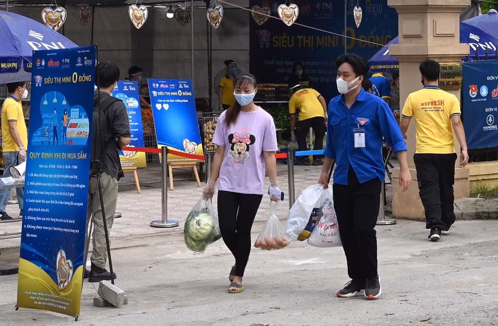 Tiếp sức người hoàn cảnh khó khăn trong những ngày giãn cách -0