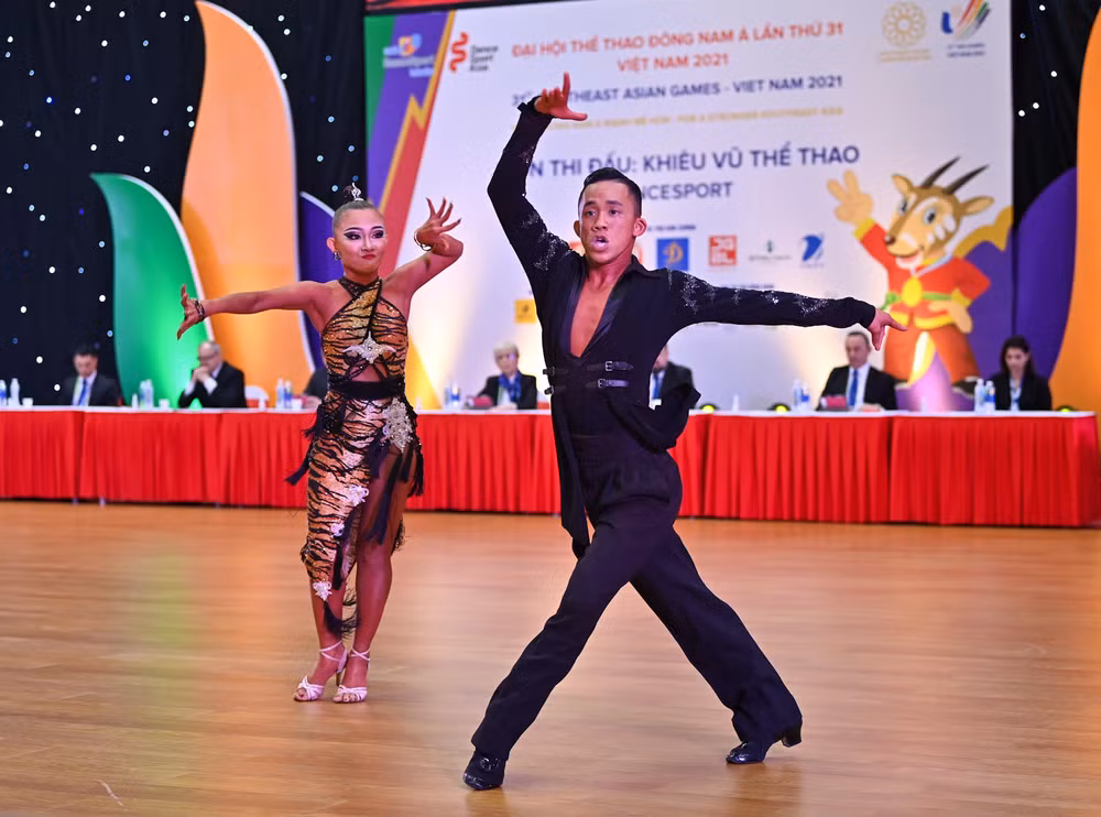 Khiêu vũ thể thao DanceSport tại SEA Games 31 có tổng cộng 12 nội dung với sự tham gia tranh tài của 22 đôi đến từ 6 quốc gia.