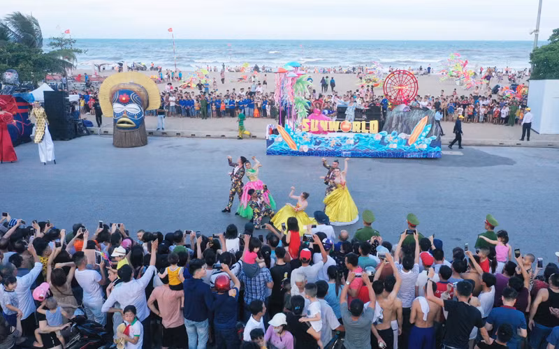 Lễ hội Carnival nâng tầm “thương hiệu” du lịch biển Sầm Sơn. 