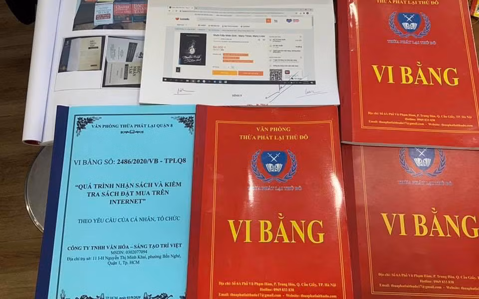 Vi bằng của First News - Trí Việt lập tại Văn phòng Thừa phát lại quận 8, thành phố Hồ Chí Minh về sách giả.