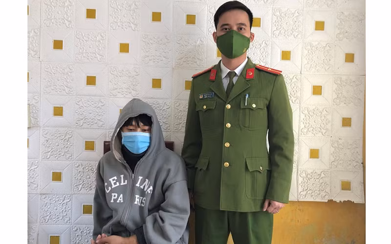 Đối tượng Lê Văn Duy tại cơ quan công an.