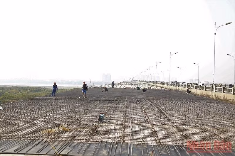 Cận cảnh cầu Vĩnh Tuy 2 đang dần thành hình -0