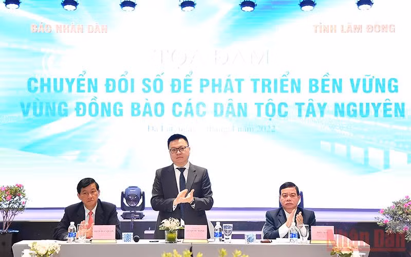 Quang cảnh buổi Tọa đàm với chủ đề Chuyển đổi số để phát triển bền vững vùng đồng bào các dân tộc Tây Nguyên. (Ảnh: THỦY NGUYÊN)