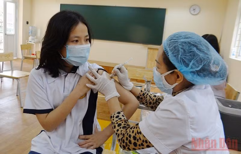 Đến nay, Hà Nội đã thực hiện tiêm hiệu quả cho trẻ từ 12 đến 17 tuổi.