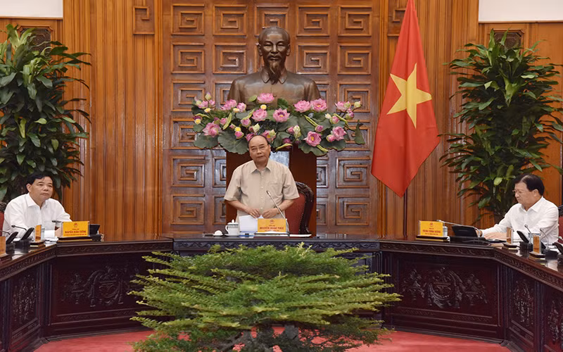 Thủ tướng Nguyễn Xuân Phúc chủ trì cuộc họp. (Ảnh: Trần Hải)