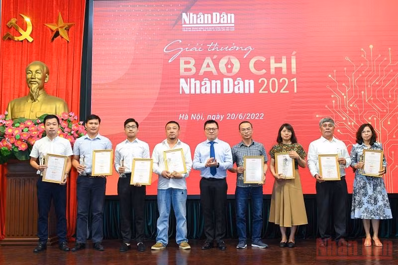 Mít tinh kỷ niệm 97 năm Ngày Báo chí cách mạng Việt Nam -0