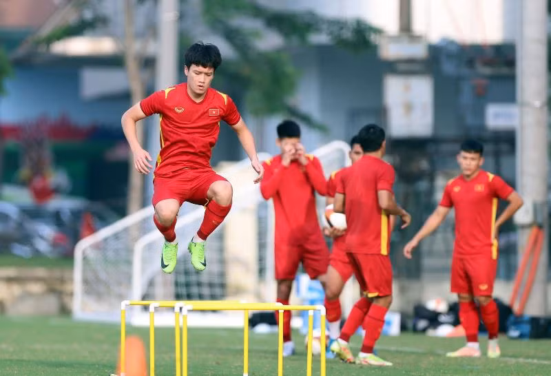 Các cầu thủ U23 Việt Nam tập luyện trước trận gặp U23 Myanmar. (Ảnh: VFF)