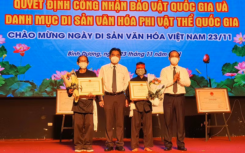 Bình Dương có thêm 1 Bảo vật quốc gia và 2 Di sản văn hóa phi vật thể&nbsp;quốc gia -0