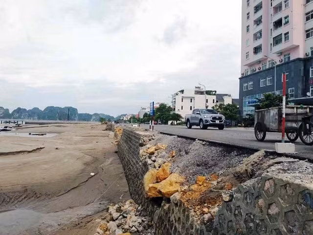 Khắc phục các “điểm đen”, ngăn ngừa tai nạn giao thông -0