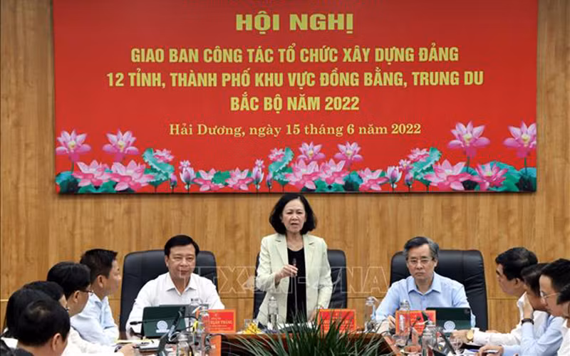 Ủy viên Bộ Chính trị, Bí thư Trung ương Đảng, Trưởng ban Tổ chức Trung ương Trương Thị Mai phát biểu tại hội nghị. Ảnh: Mạnh Tú/TTXVN