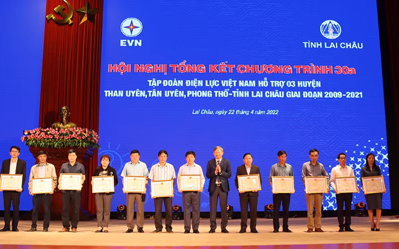 Trong 13 năm qua, tổng kinh phí triển khai Chương trình 30a mà EVN đã thực hiện là 980,2 tỷ đồng.