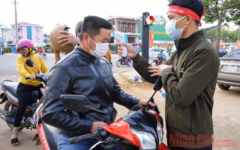 Hàng nghìn người dân ở Đắk Lắk hiến máu tình nguyện -0