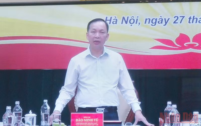 Phó Thống đốc Thường trực Ngân hàng Nhà nước Đào Minh Tú phát biểu chỉ đạo Hội nghị.
