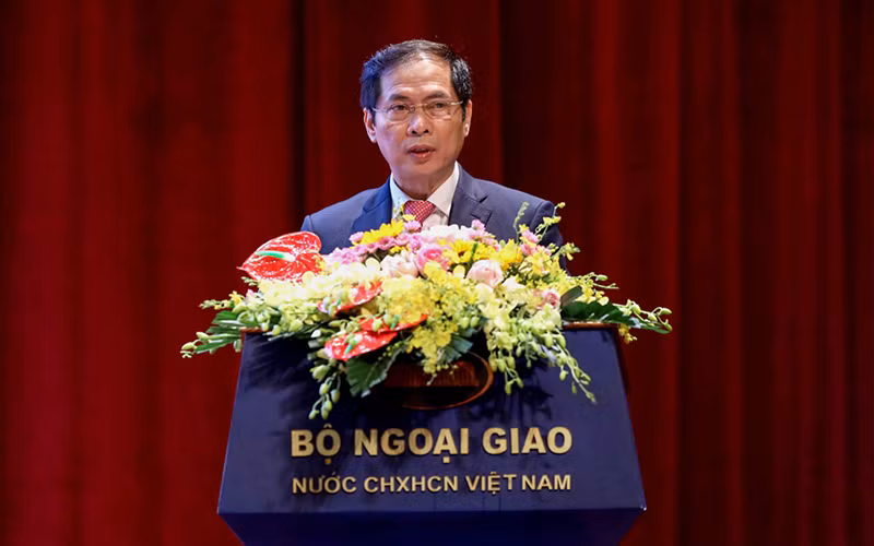 Xây dựng ngành ngoại giao chuyên nghiệp, toàn diện, hiện đại -0
