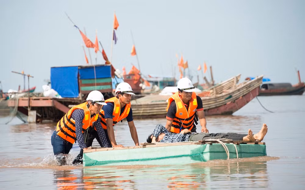USAID giúp Việt Nam ứng phó cơn bão ở Nam Định năm 2016.