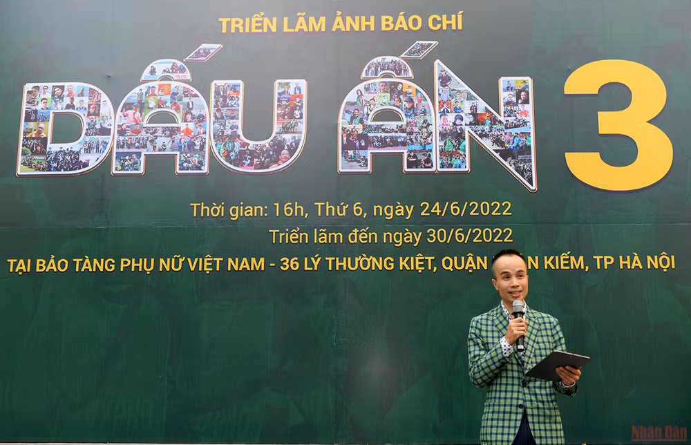 Lễ khai mạc triển lãm ảnh báo chí 