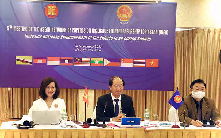 Đại diện Việt Nam tại Cuộc họp (Ảnh: Molisa)