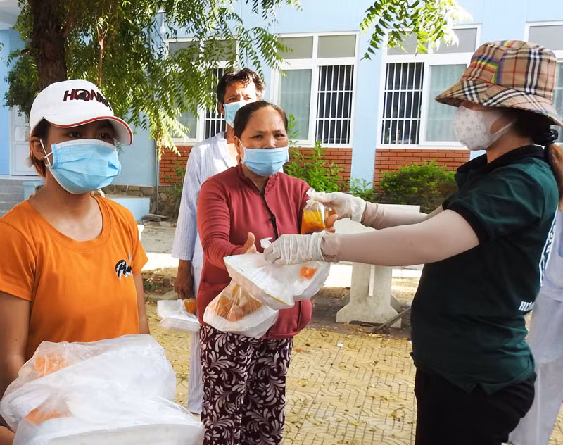 Chăm lo cho bệnh nhân như chính bản thân mình -0