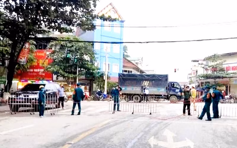Dỡ bỏ phong tỏa chợ thị trấn Phố Ràng từ 0 giờ ngày 8/11.