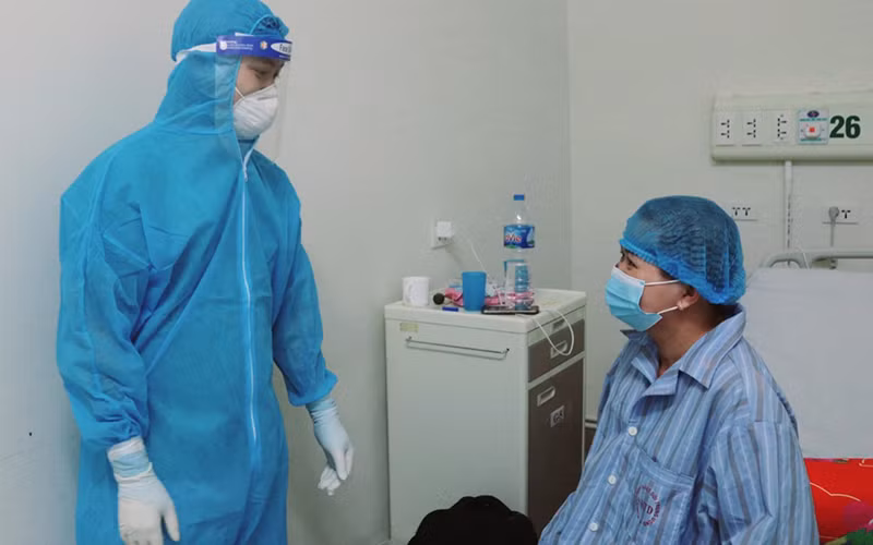 Sản phụ được hồi sinh sau 21 ngày thở máy liên tục và chín lần lọc máu.