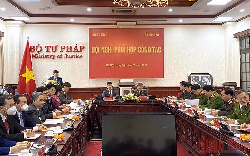 Các đại biểu tham dự Hội nghị phối hợp Công tác giữa Bộ Công an và Bộ Tư pháp.