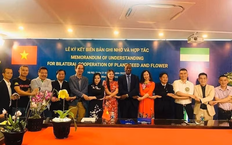 Lễ ký thỏa thuận hợp tác nông nghiệp Việt Nam-Sierra Leone. (Ảnh VIỆN KHOA HỌC NÔNG NGHIỆP VIỆT NAM)