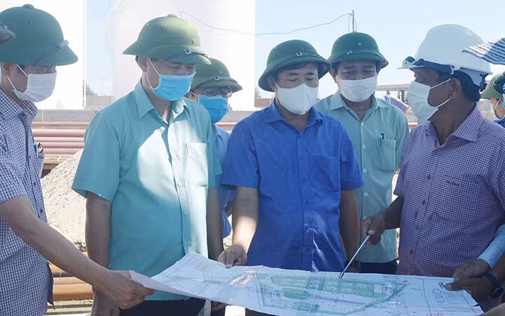 Lãnh đạo tỉnh Quảng Trị kiểm tra dự án đầu tư tại Khu kinh tế Đông Nam.