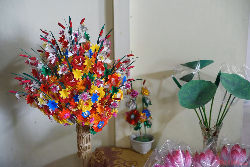 Làng nghề hoa giấy Thanh Tiên -0