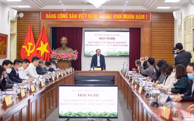 Toàn cảnh hội nghị.